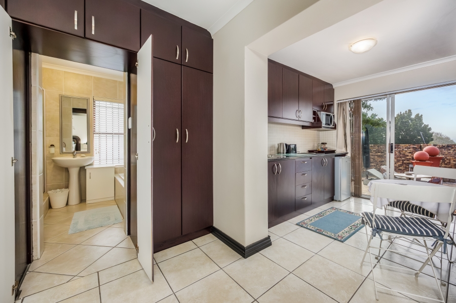 7 Bedroom Property for Sale in Eversdal Heights Western Cape